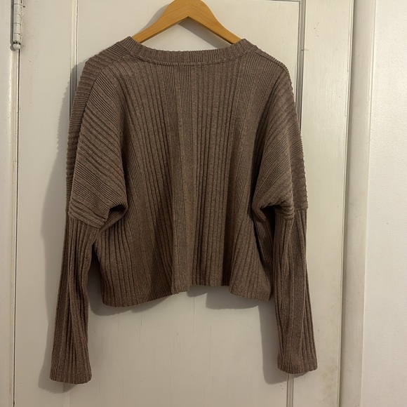 La La Land long sleeve v-neck cardigan - Picture 2 of 8